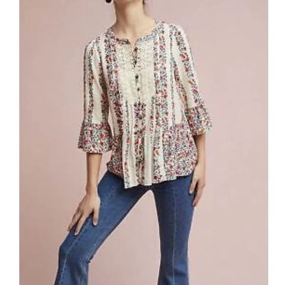 Anthropologie | Maeve Floral Peasant Top | Bell Sleeves | Button | Lace | Size 4 - Picture 7 of 7